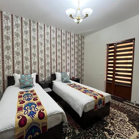 Old Safari Golden Location Guest House Bucara Exterior foto
